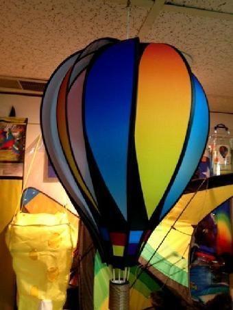 HOT AIR BALLOON SALES BY BALD EAGLE FLAG STORE FREDERICKSBURG VIRGINIA USA, 540-374-3480 PHOTOGRAPH BY BALDEAGLEINDUSTRIES.COM