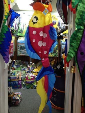 WINDSOCKS, FLAGS, KITES, GARDEN FLAGS AND LARGE FLAGS ON SALE AT BALD EAGLE FLAG STORE FREDERICKSBURG VA (540) 374-3480
