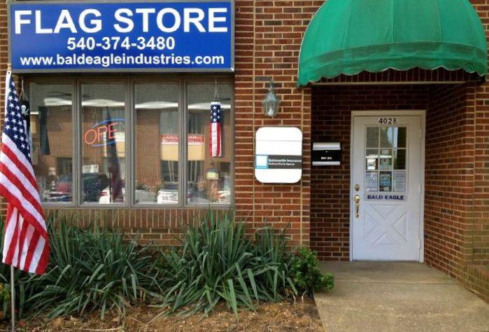 PATRIOTIC DECORATION BY BALD EAGLE FLAG STORE FREDERICKSBURG VA SERVING VA, MD, PA, OHIO, TENNESSEE, NORTH CAROLINA, NEW JERSEY, DISTRICT OF COLUMBIA, PHOTOGRAPH BY BALDEAGLEINDUSTRIES.COM, (540) 374-3480