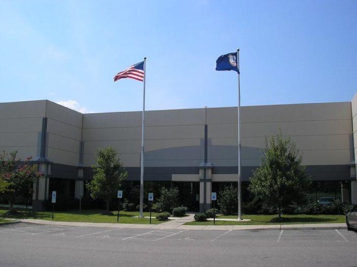 COMMERCIAL FLAGPOLE SALES AND UNITED STATES FLAG SALES BY BALD EAGLE FLAG STORE DIVISION OF BALD EAGLE INDUSTRIES FREDERICKSBURG VA USA, 540-374-3480 PHOTOGRAPH BY BALDEAGLEINDUSTRIES.COM