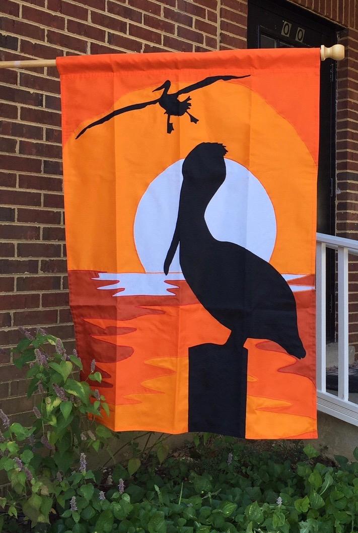 PELICAN FLAG SALES BY BALD EAGLE FLAG STORE 540-374-3480 PHOTOGRAPH BY BALDEAGLEINDUSTRIES.COM