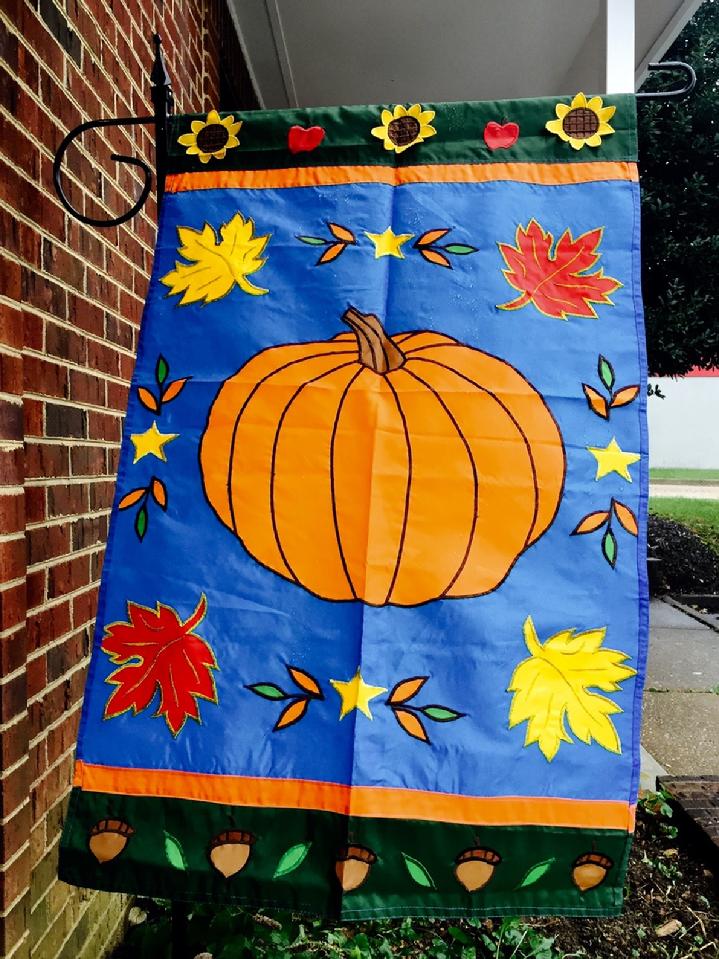 BEAUTIFUL FULLY SEWN APPLIQUÉ LARGE PUMPKIN FLAG FALL LEAVES FLAG FROM BALD EAGLE INDUSTRIES AND BALD EAGLE FLAG STORE FREDERICKSBURG VIRGINIA CALL 540-374-3480 OR VISIT OUR WEB-SITE AT BALDEAGLEINDUSTRIES.COM