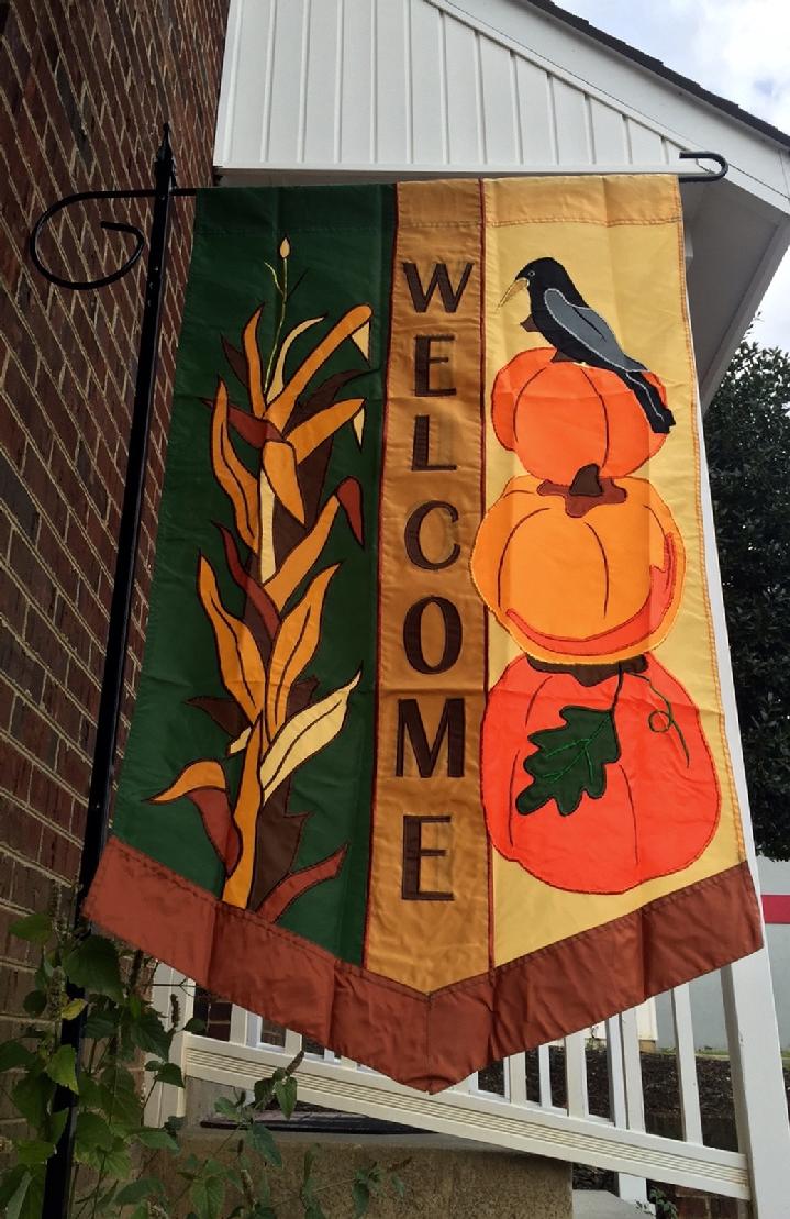 DELUXE APPLIQUE FALL WELCOME FLAG AND LARGE FLAG STAND FROM BALD EAGLE FLAG STORE FREDERICKSBURG VA USA (540) 374-3480 PHOTOGRAPH BY BALDEAGLEINDUSTRIES.COM
