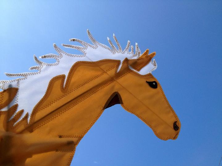 PALOMINO SPINNER VINTAGE HORSE SPINNER BY BALD EAGLE FLAG STORE, 540-374-3480 A VERY RARE PALOMINO PRODUCED IN 2004, FROM THE OLDEST OPERATING COMMERCIAL FLAGPOLE AND FLAG STORE IN FREDERICKSBURG VA USA