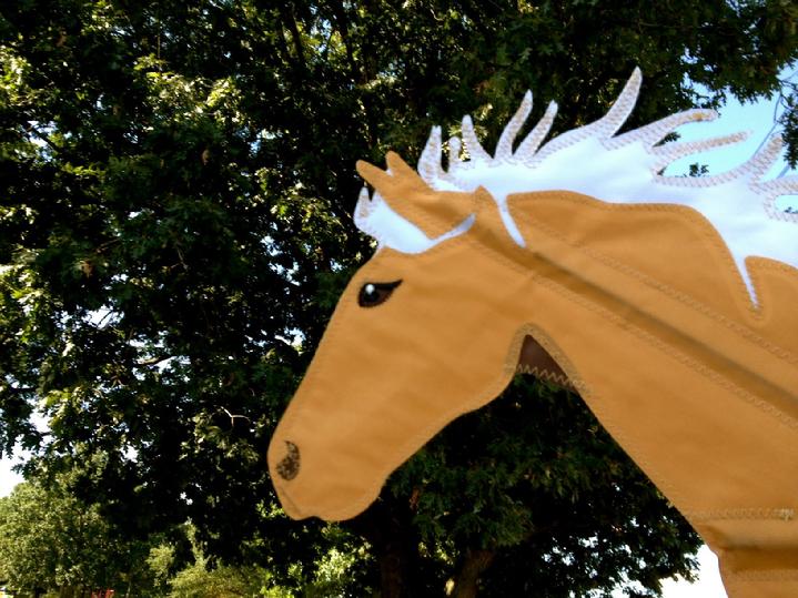 PALOMINO SPINNER VINTAGE HORSE SPINNER BY BALD EAGLE FLAG STORE, 540-374-3480 A VERY RARE PALOMINO PRODUCED IN 2004, FROM THE OLDEST OPERATING COMMERCIAL FLAGPOLE AND FLAG STORE IN FREDERICKSBURG VA USA