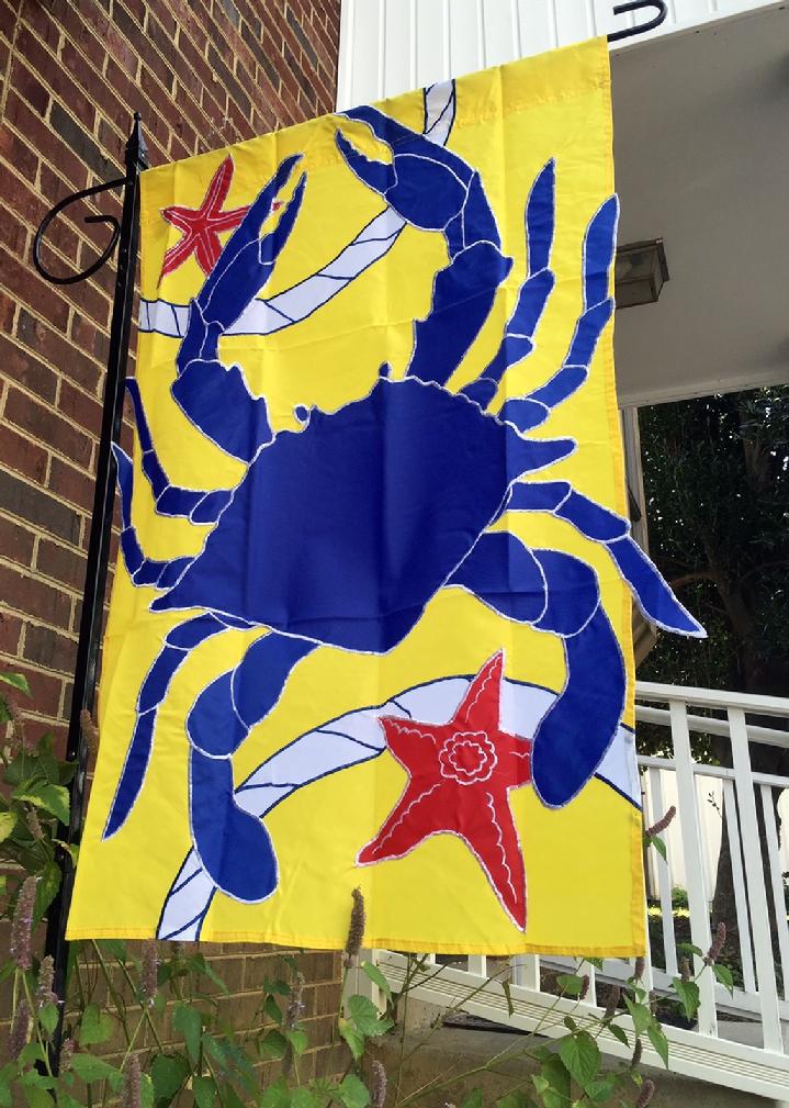 BLUE CRAB FLAG BY BALD EAGLE FLAG STORE 540-374-3480 PHOTOGRAPH BY BALDEAGLEINDUSTRIES.COM