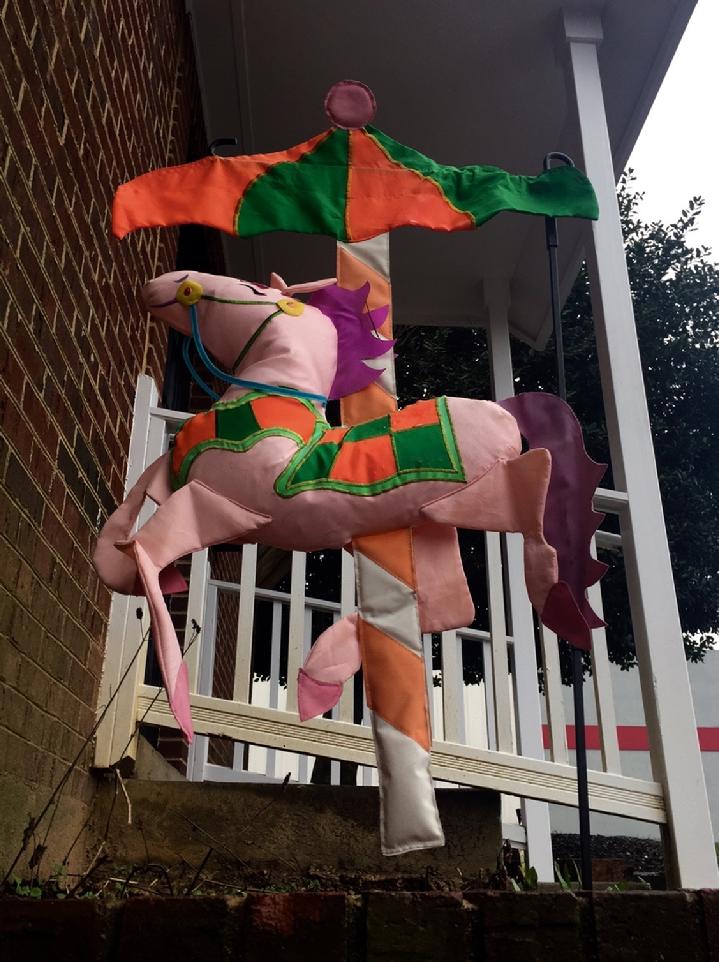VINTAGE CAROUSEL HORSE FLAG BY BALD EAGLE FLAG STORE, A VERY RARE GARDEN FLAG BY BALD EAGLE FLAG STORE, CAROUSEL FLAG MADE IN 2002 FROM OUR PRIVATE COLLECTION OF VINTAGE FLAGS