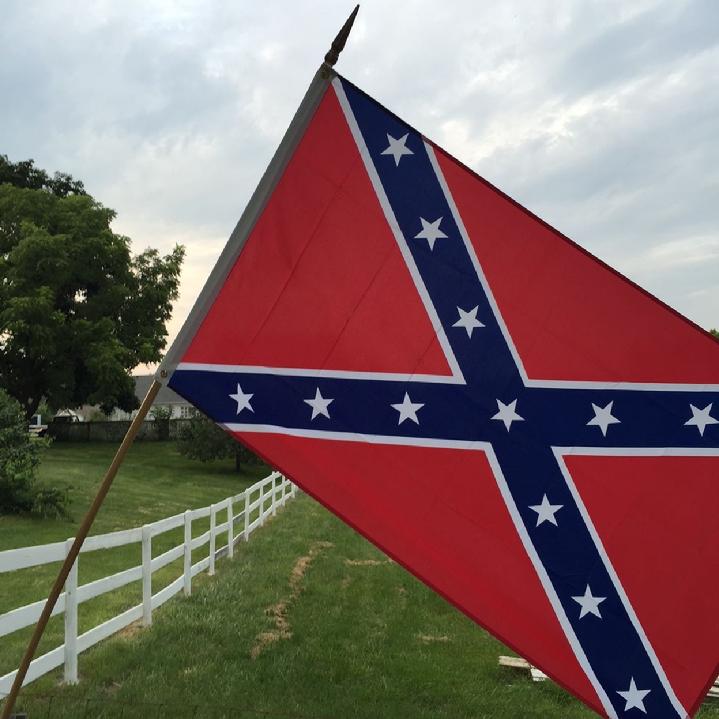 CONFEDERATE FLAG SALES BY BALD EAGLE FLAG STORE FREDERICKSBURG VIRGINIA USA, 540-374-3480 PHOTOGRAPH BY BALDEAGLEINDUSTRIES.COM