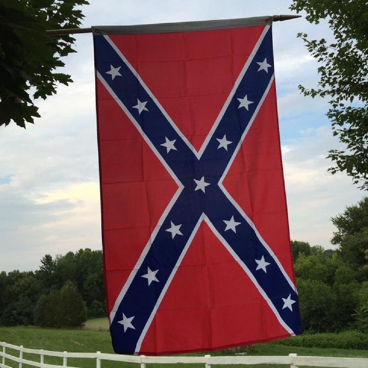 CONFEDERATE FLAG SALES BY BALD EAGLE FLAG STORE FREDERICKSBURG VIRGINIA USA, 540-374-3480 PHOTOGRAPH BY BALDEAGLEINDUSTRIES.COM