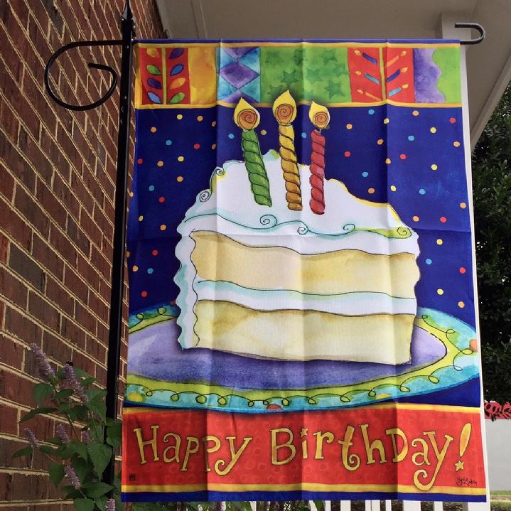 HAPPY BIRTHDAY FLAG SALES BY BALD EAGLE FLAG STORE FREDERICKSBURG VA USA, 540-374-3480 PHOTOGRAPH BY BALDEAGLEINDUSTRIES.COM