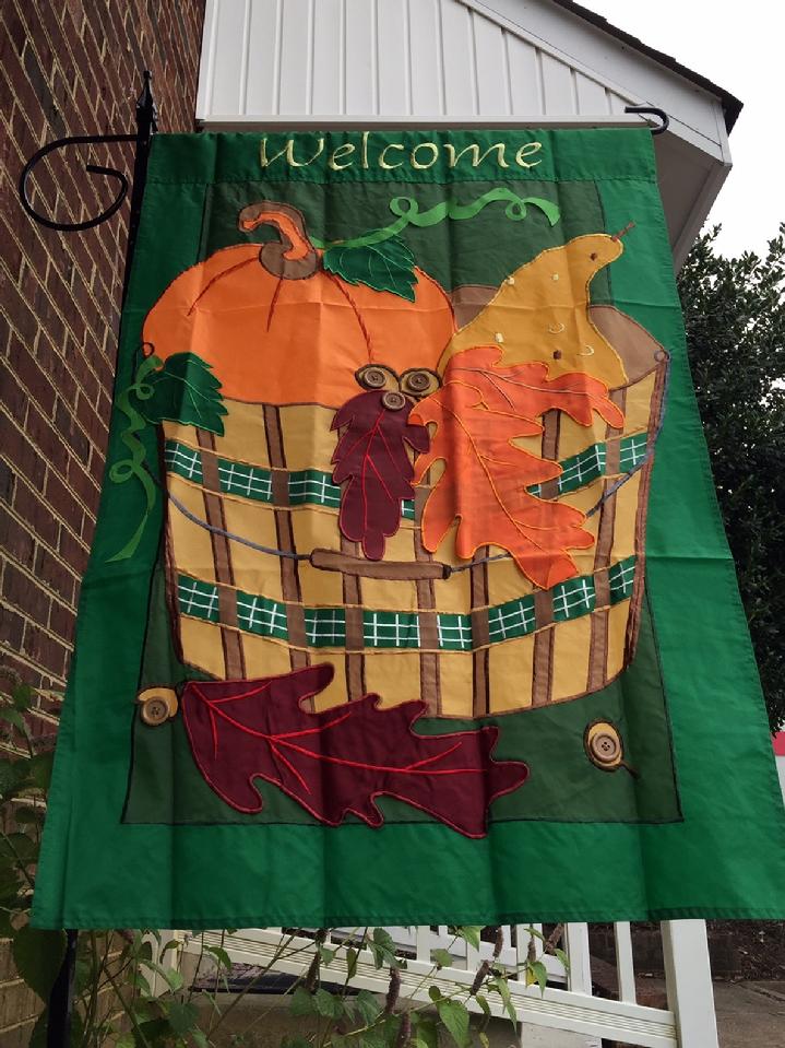 HARVEST BASKET FLAG FALL FLAG WITH BUTTONS AND RIBBONS BY BALD EAGLE FLAG STORE FREDERICKSBURG VA USA 540-374-3480 PHOTOGRAPH BY BALDEAGLEINDUSTRIES.COM