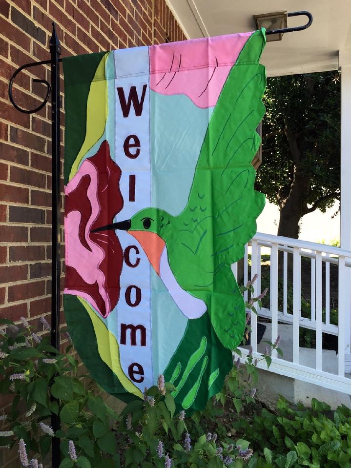 HUMMINGBIRD WELCOME FLAG APPLIQUÉ HUMMINGBIRD FLAG BY BALD EAGLE FLAG STORE 540-374-3480 PHOTOGRAPH BY BALDEAGLEINDUSTRIES.COM