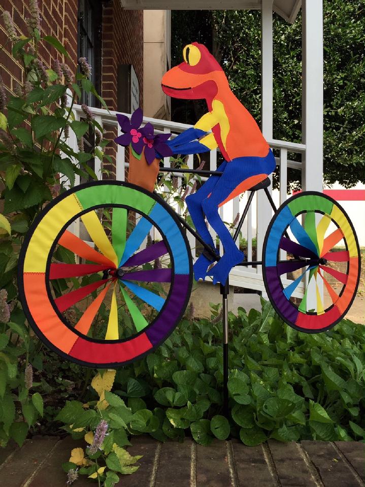LARGE BYCYCLE SPINNER YARD SPINNER WIND SPINNER BY BALD EAGLE FLAG STORE 540-374-3480 PHOTOGRAPH BY BALDEAGLEINDUSTRIES.COM