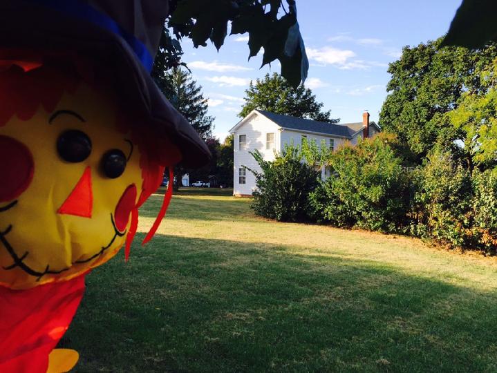 SCOTTY THE SCARECROW BY BALD EAGLE FLAG STORE FREDERICKSBURG VA (540) 374-3480 BALDEAGLEINDUSTRIES.COM