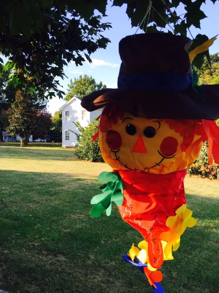 SCOTTY THE SCARECROW BY BALD EAGLE FLAG STORE FREDERICKSBURG VA (540) 374-3480 BALDEAGLEINDUSTRIES.COM