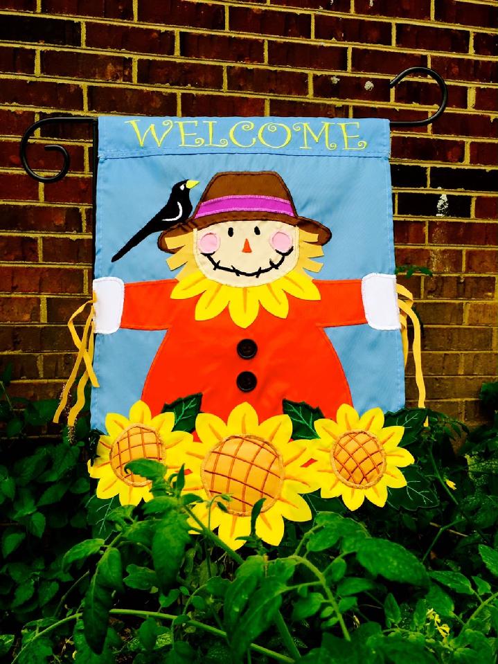 SCARECROW FLAG FALL GARDEN FLAG BY BALD EAGLE FLAG STORE serving Fredericksburg, Richmond, Hampton, Newport News, Norfolk, Va Beach, Arlington, Alexandria, Fairfax, Springfield, Woodbridge, Quantico, Stafford, 540-374-3480 BALDEAGLEINDUSTRIES.COM