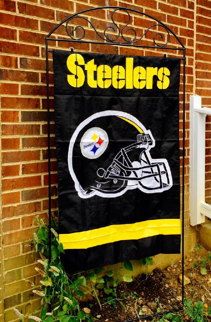 STEELERS FLAG NFL FLAG BY BALD EAGLE FLAG STORE FREDERICKSBURG VA USA, PHOTOGRAPH BY BALDEAGLEINDUSTRIES.COM (540) 374-3480 FLAG AND FLAGPOLE SALES BY BALD EAGLE INDUSTRIES SERVING RICHMOND, HAMPTON, NEWPORT NEWS, NORFOLK, VA BEACH, ARLINGTON, ALEXANDRIA, FAIRFAX, QUANTICO, STAFFORD