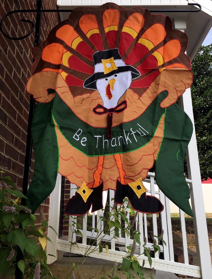 THANKSGIVING FLAG BE THANKFUL TURKEY FLAG APPLIQUÉ FLAG BY BALD EAGLE FLAG STORE 540-374-3480 PHOTOGRAPH BY BALDEAGLEINDUSTRIES.COM