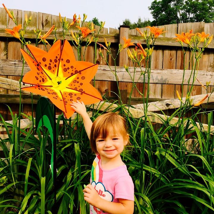 SOLARMAX® Nylon Tiger Lily Garden Spinner from Bald Eagle Flag Store serving Fredericksburg, Richmond, Hampton, Newport News, Norfolk, Va Beach, Arlington, Alexandria, Fairfax, Winchester, Harrisonburg and Roanoke, 540-374-3480, BALDEAGLEINDUSTRIES.COM