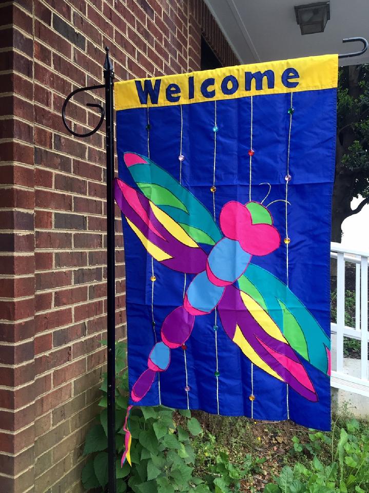 DRAGONFLY FLAG WELCOME FLAG BY BALD EAGLE FLAG STORE, FLAG SALES, FLAGPOLE SALES, PHOTOGRAPH BY BALDEAGLEINDUSTRIES.COM (540) 374-3480