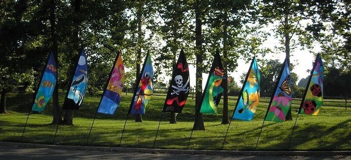 VINTAGE FISH FLAG, HERON FLAG, FLAMINGO FLAG, PARROT FLAG, PIRATE FLAG, FROG FLAG, HUMMINGBIRD FLAG, BUTTERFLY FLAG AND LADYBUG FLAG BY BALD EAGLE FLAG STORE USA, PHOTOGRAPH BY BALDEAGLEINDUSTRIES.COM (540) 374-3480