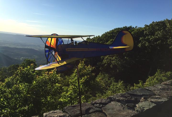 VINTAGE OPEN COCKPIT BIPLANE FOR SALE BY BALD EAGLE FLAG STORE FREDERICKSBURG VA USA, 540-374-3480 PHOTOGRAPH BY BALDEAGLEINDUSTRIES.COM
