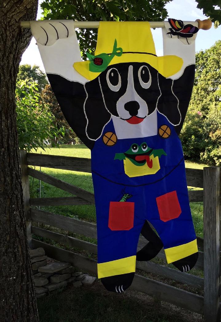 VINTAGE FLAG PUPPY DOG FLAG BY BALD EAGLE FLAG STORE 540-374-3480 PHOTOGRAPH BY BALDEAGLEINDUSTRIES.COM