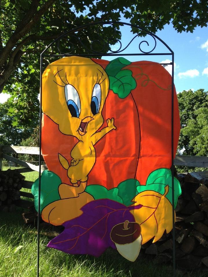 VINTAGE TWEETY BIRD FLAG SALES APPLIQUÉ FLAG SALES BY BALD EAGLE FLAG STORE 540-374-3480 BALDEAGLEINDUSTRIES.COM