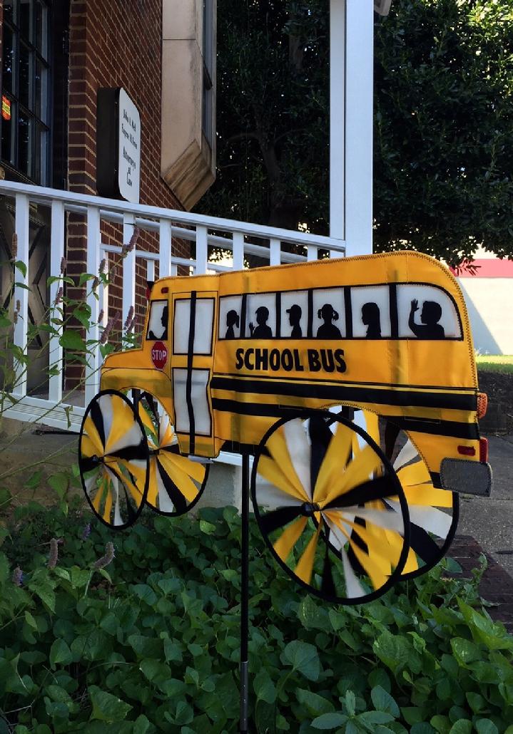 YELLOW SCHOOL BUS SPINNER BY BALD EAGLE FLAG STORE 540-374-3480 PHOTOGRAPH BY BALDEAGLEINDUSTRIES.COM